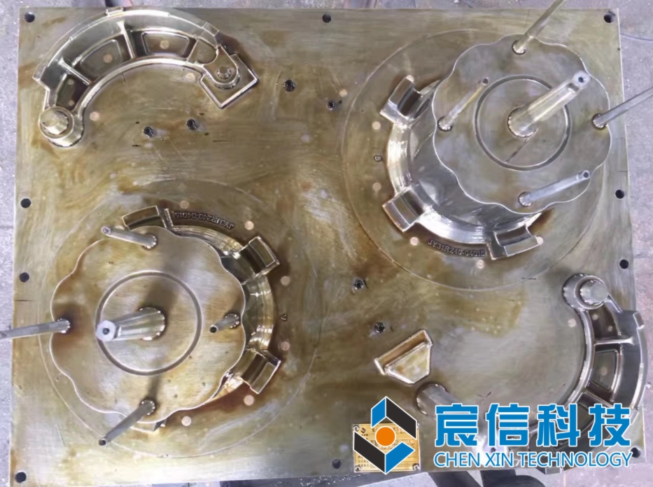轮毂制动蹄静压线混合模