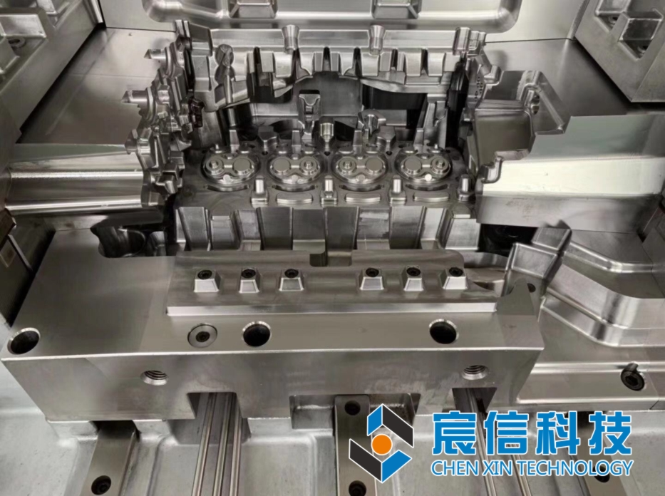 Gravity cylinder head casting d