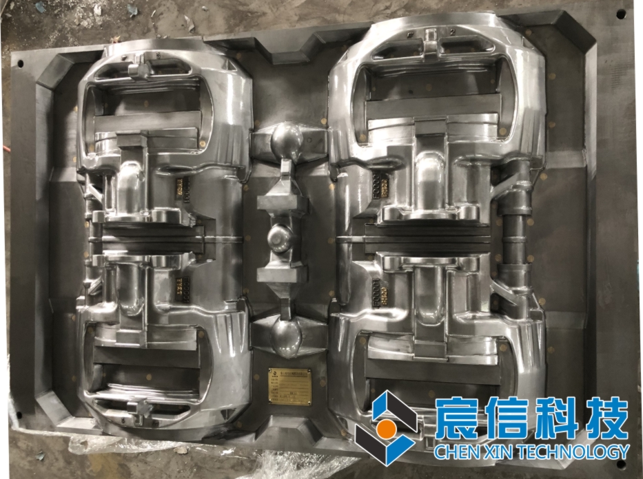 Brake housing static pressure l
